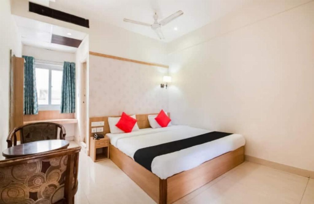 Hotel Athidi Grand